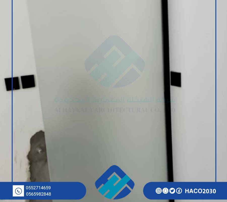 صور باب زجاج سيكوريت الرياض